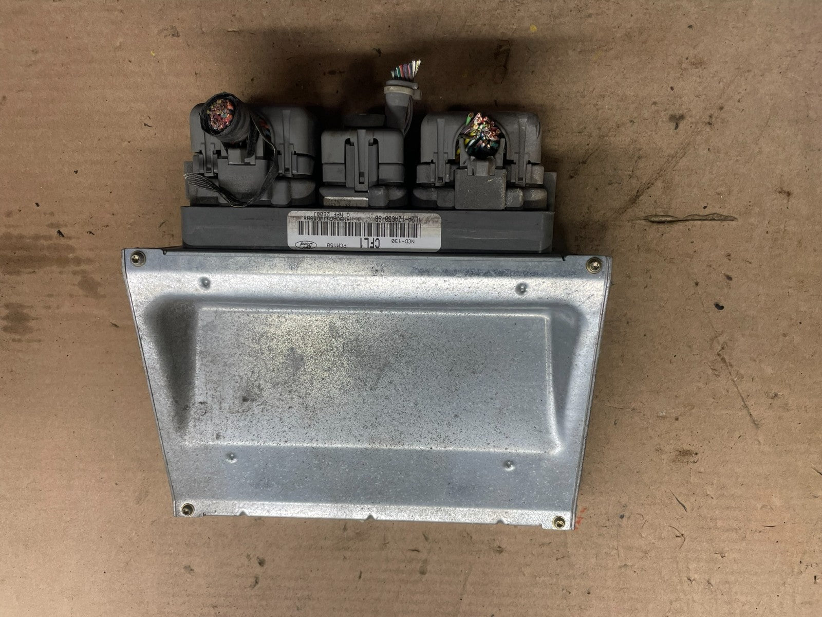 2002 Ford Explorer Engine Control Unit ECU Computer Module p7520 DG1