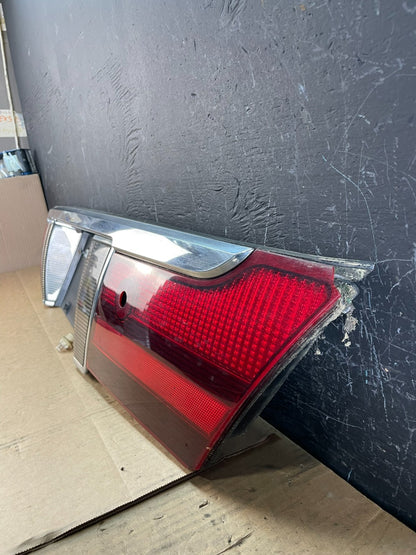 2003 2004 2005 Mercury Grand Marquis Trunk Lid Center Tail Light ac5044 DG1
