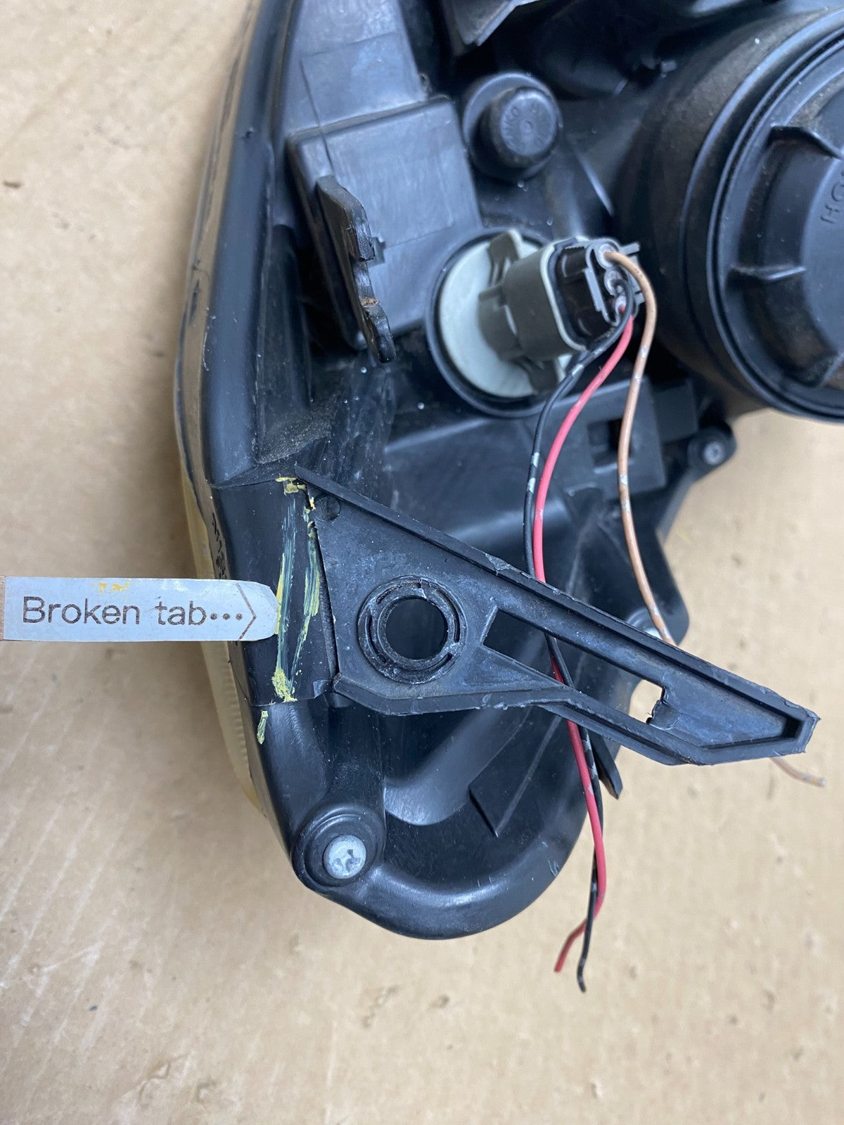 2008 to 2013 Nissan Rogue HID Xenon Headlight Left Driver Lh Side AF9664 DW5