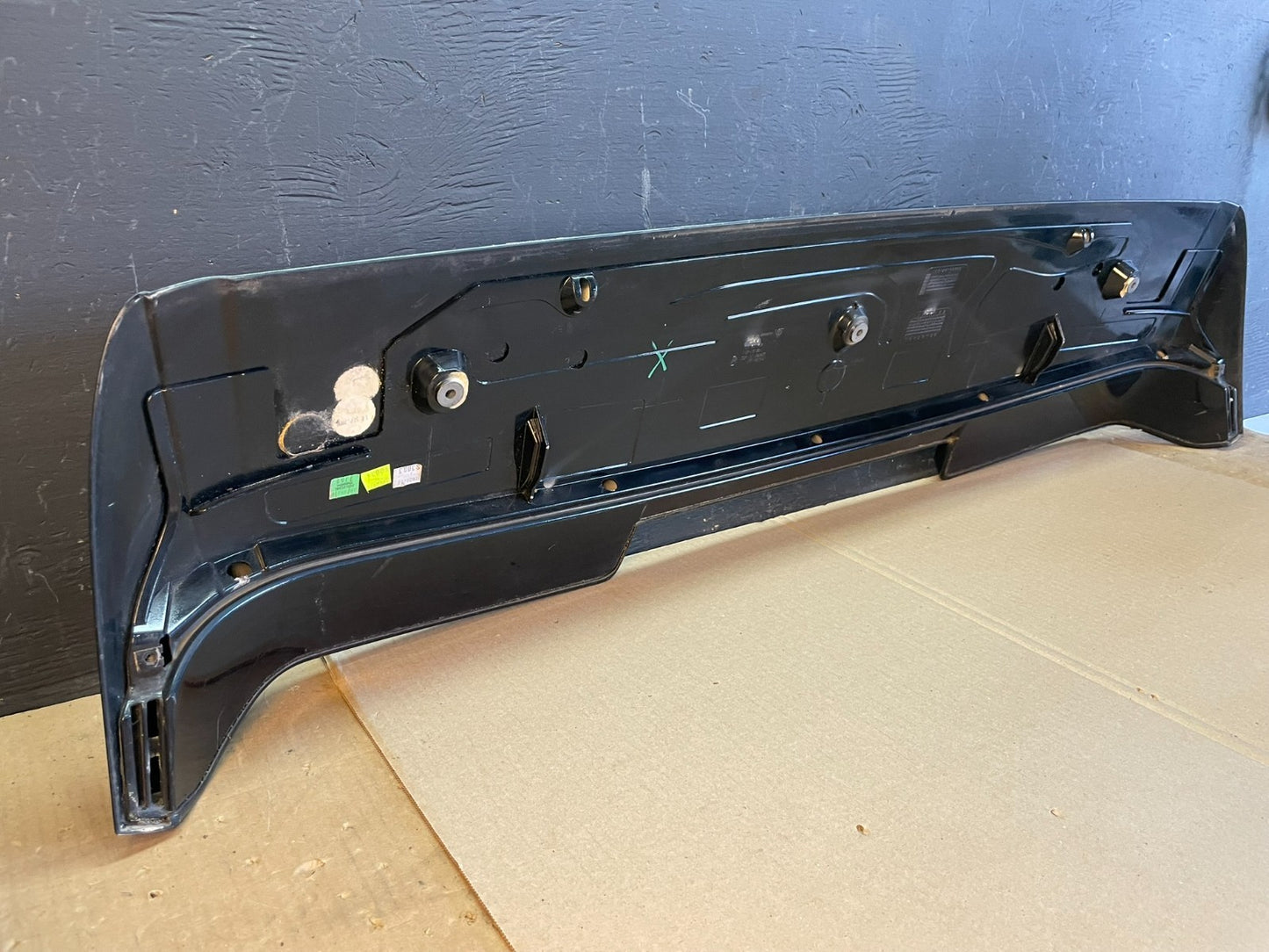 2008 2009 2010 Porsche Cayenne Rear Spoiler Third Brake Light Wing OEM AB7922 DG9