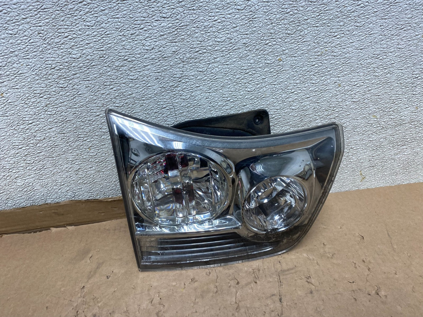 2004 to 2009 Lexus Rx350 RX330 Left Driver Lh Side Inner Tail Light Oem U8853 DW0