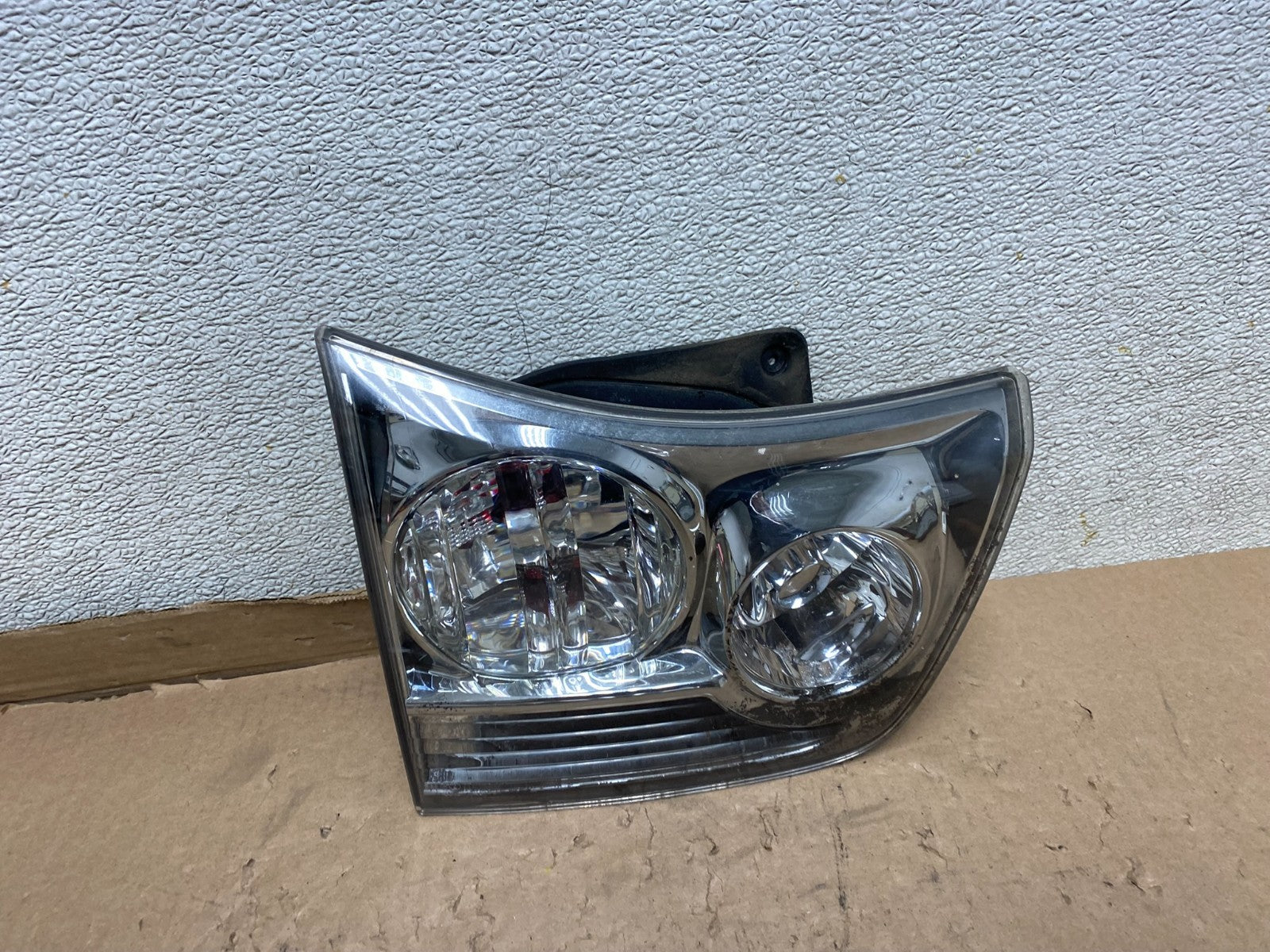 2004 to 2009 Lexus Rx350 RX330 Left Driver Lh Side Inner Tail Light Oem U8853 DW0