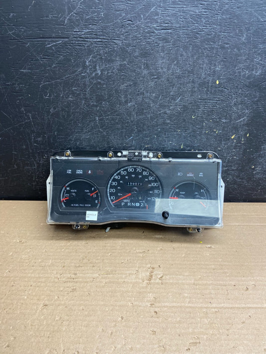 2001 to 2005 Mercury Grand Marquis Speedometer Cluster Gauge AG0292 DG0