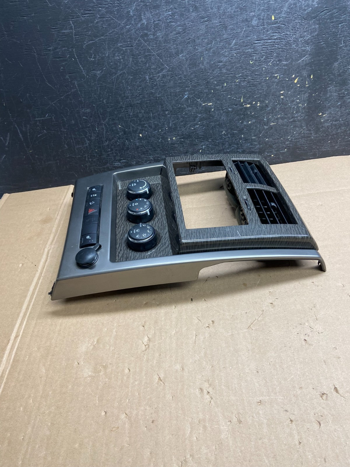 2008-2012 Jeep Liberty Dash Climate Control Radio Bezel W/Heated Seats ai6343 DG2