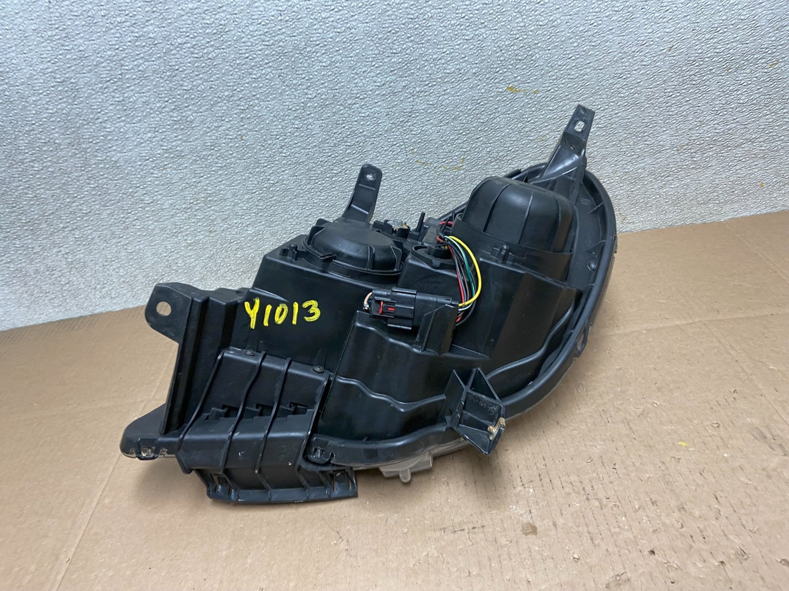 2016-2018 Chevrolet Equinox Right Passenger RH Halogen Headlight AD2458 DW8