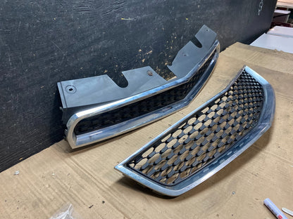 2010-2013 Chevrolet Equinox Upper Lower Set Front Chrome Grill Grille W2246 DG2