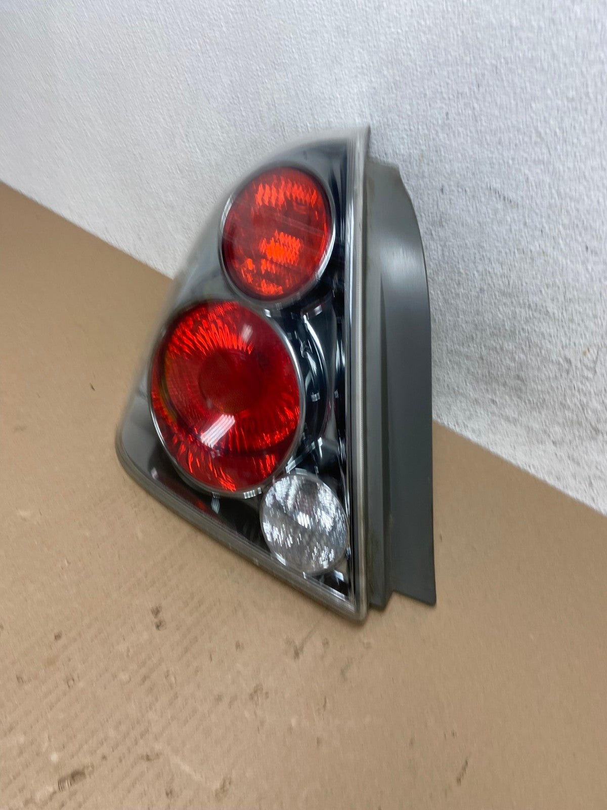 2005 to 2006 Nissan Altima Left Driver Side Tail Light AE7212 LK1