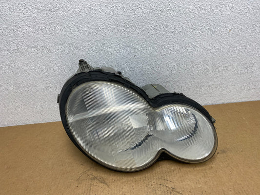 2002 to 2004 Mercedes-Benz C320 C230 Coupe Halogen Right Headlight AC1811 DG0