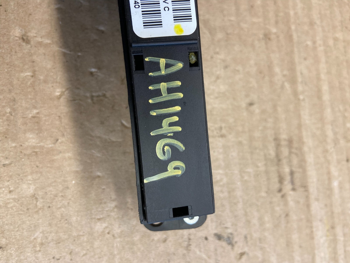 2001 - 2007 Dodge Caravan T&C Hazard Seat Heat Control Switch AH1469 DG5