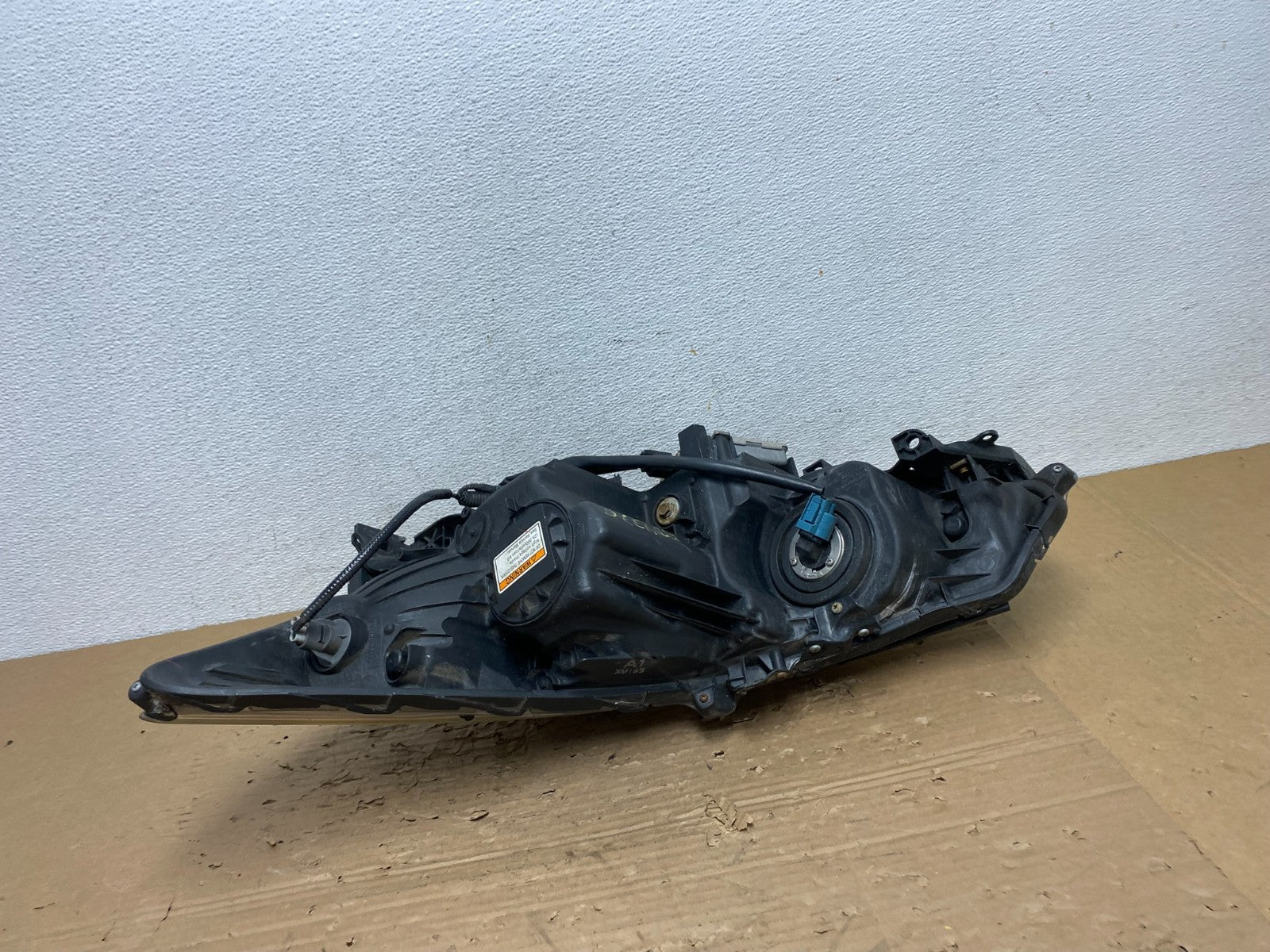 2009-2014 Acura TSX Right Passenger RH Xenon HID Headlight AD4376 DW5