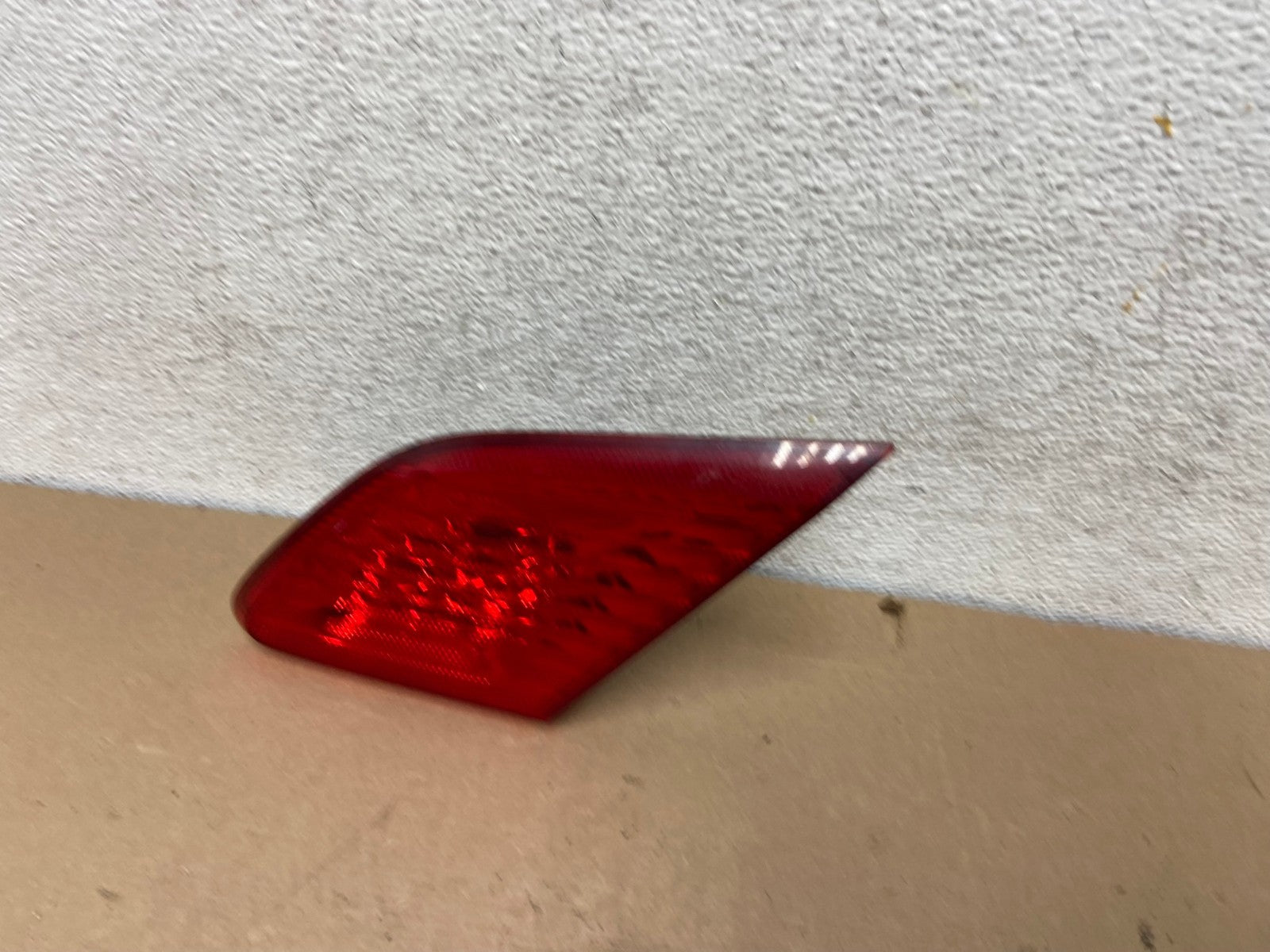 2003 to 2004 Toyota Avalon Right Passenger RH Inner Tail Light AF4931 LK1