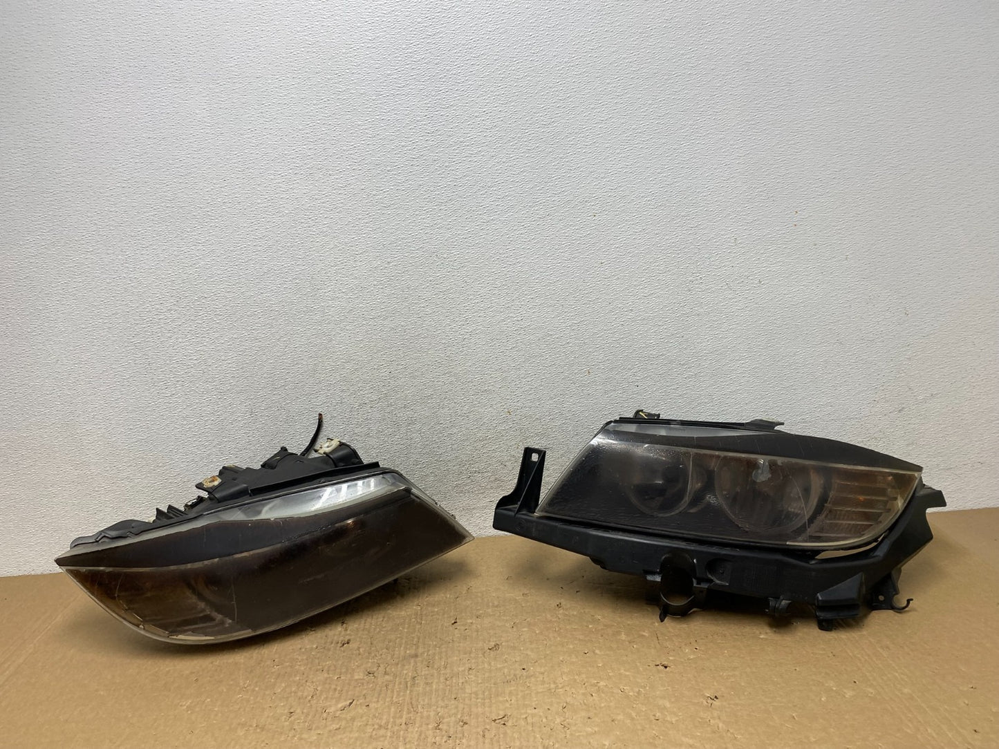 2009-2011 BMW 3 Series 328i 4/D Sedan Headlights Halogen Left+Right Side AF81180