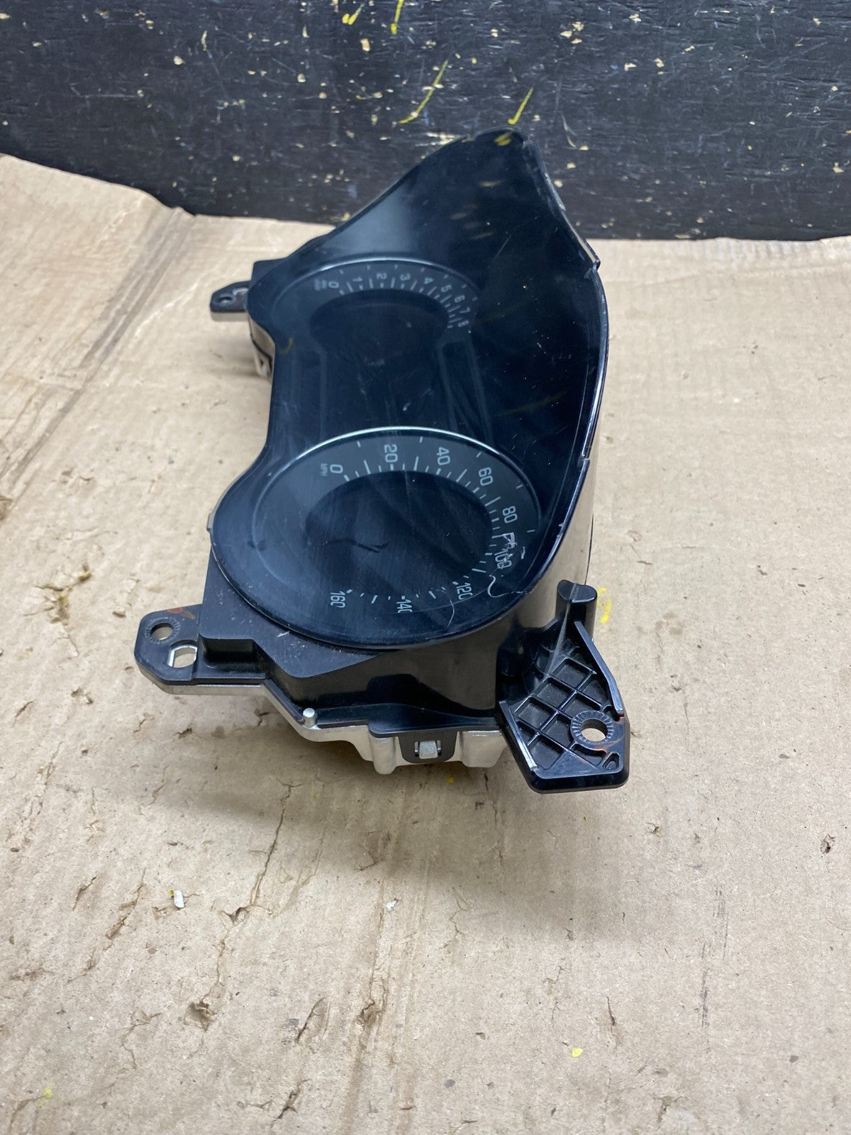 2016 Lincoln MKZ Speedometer Cluster Gauge OEM x5979 DG2
