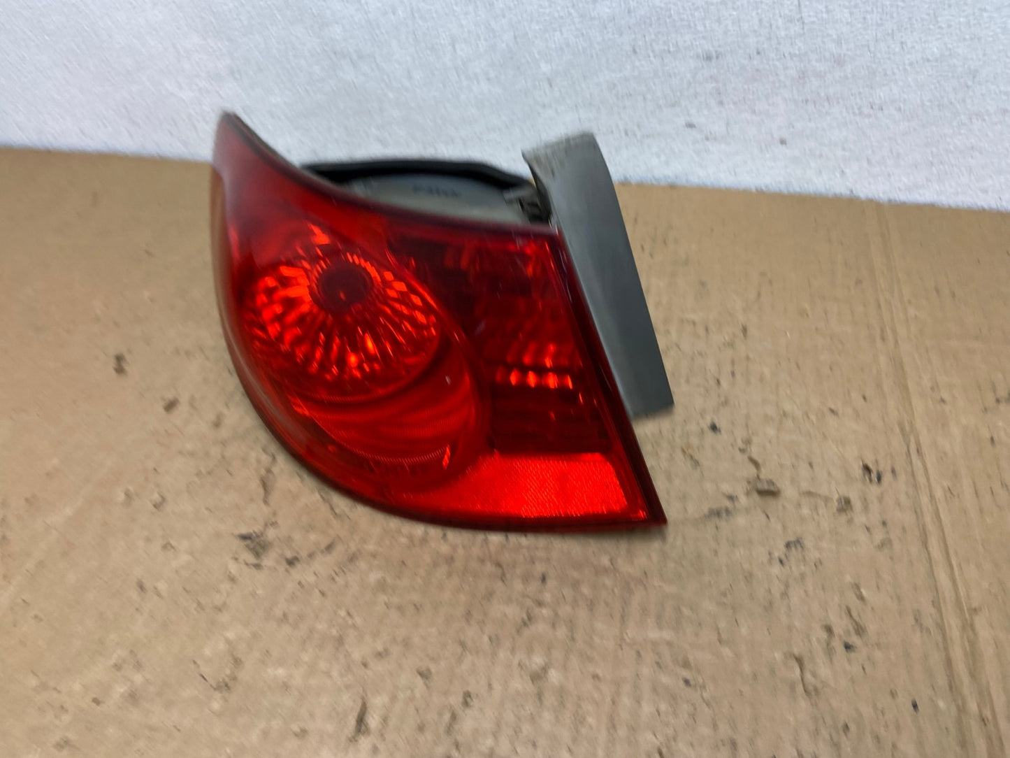 2007 to 2010 Hyundai Elantra Sedan Left Driver Side Tail Light AC8292 LK1