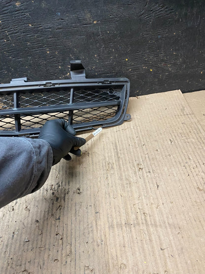 2010-2013 Buick Lacrosse Front Lower Grill Grille Oem V4167 DG6