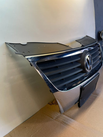 2006 to 2010 Volkswagen Passat Front Upper Grill Grille AG3086 DG2