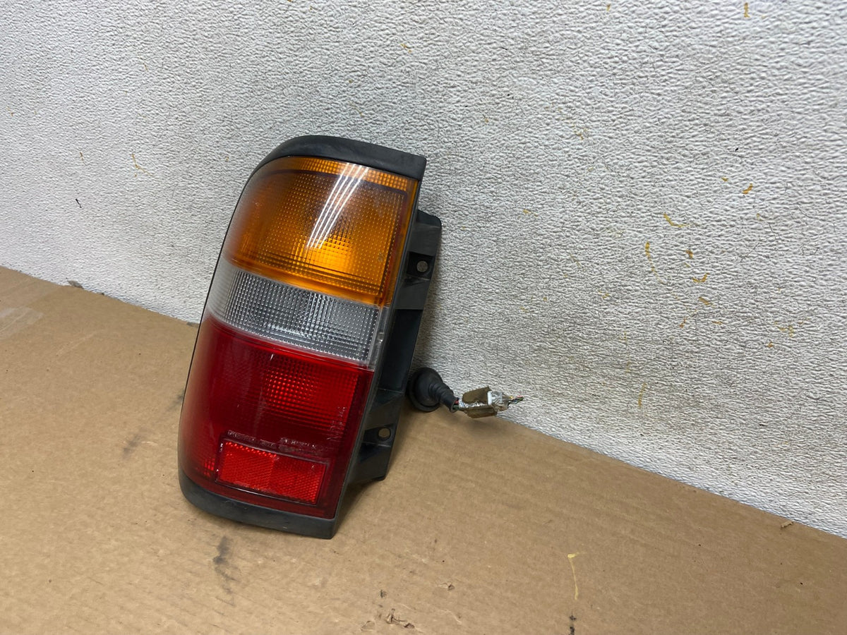 1996 - 1998 Nissan Pathfinder Left Driver LH Side Tail light AH4174 LK2