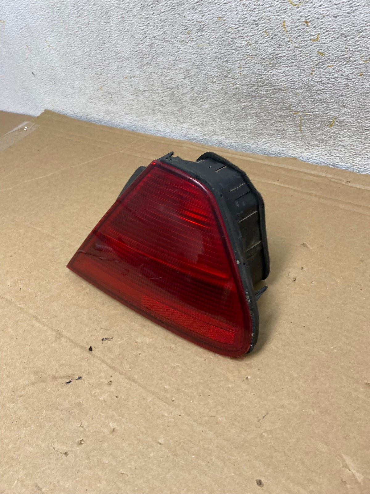 1998 - 2002 Honda Accord Coupe 2-door Right Passenger Tail Light AH8220 LK2