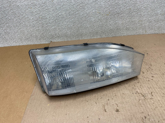 1992 1993 1994 Toyota Camry Right Passenger RH Halogen Headlight OEM Z6196 DW0