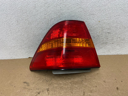 2001 2002 2003 Lexus Ls430 Left Driver LH Side Tail Light AF8096 DW0