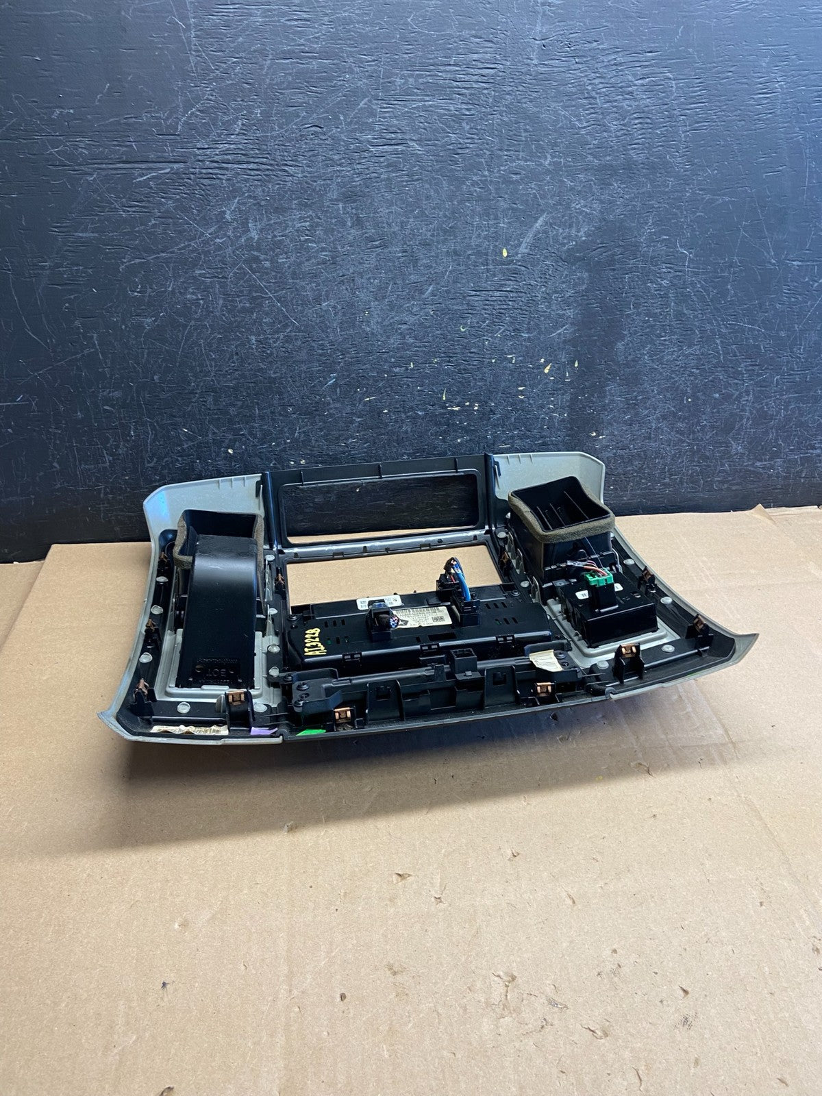 2009 to 2010 Dodge Ram 1500 Center Dash Radio Screen Climate Panel ai3228 DG3