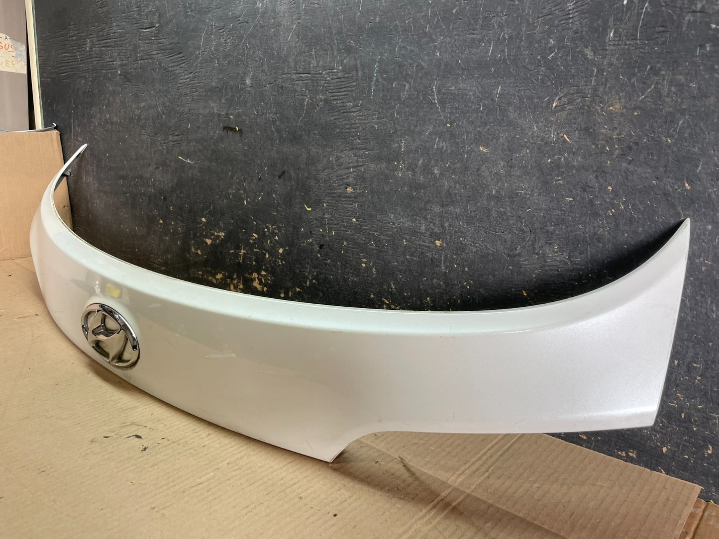 2013-2017 Hyundai Santa Fe Rear Trunk Hatch Molding Trim Panel Camera Z8394 DG1