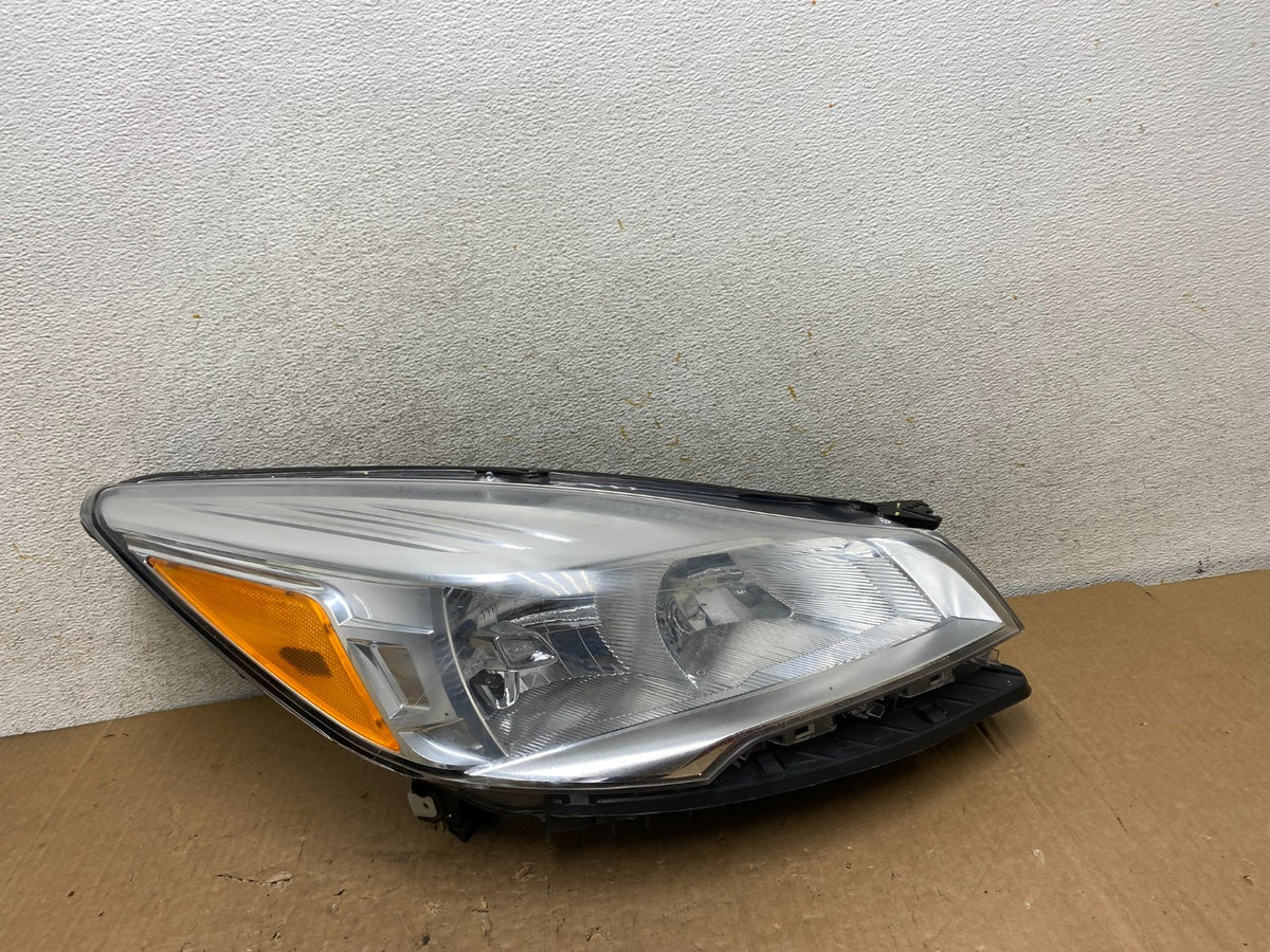 2013 - 2016 Ford Escape Headlight Right Passenger RH Side Halogen AI9114 DW0