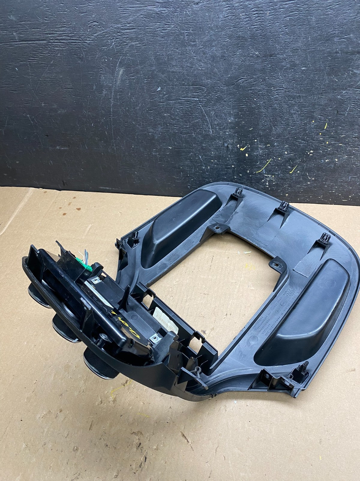 2014 to 2018 Dodge Promaster 1500 Radio Climate Control Panel Bezel t4543 DG4
