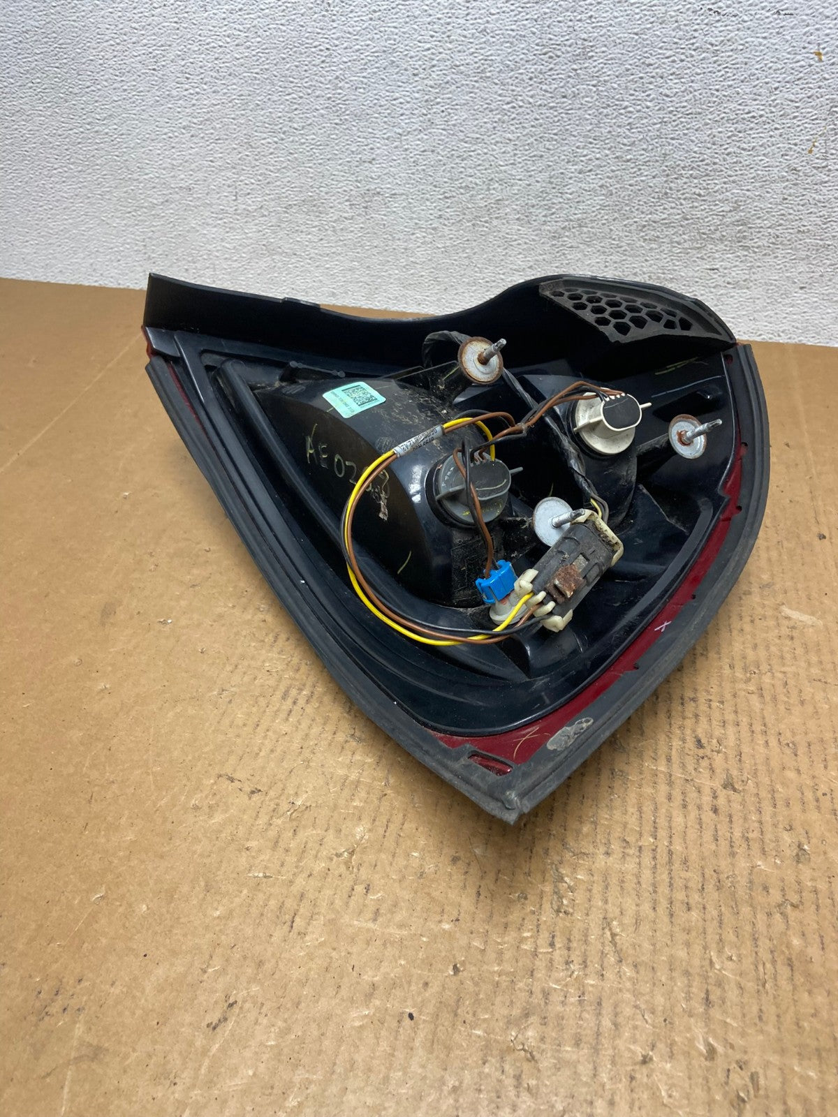 2004 to 2008 Pontiac Grand Prix Left Driver LH Side Tail Light AE0268 LK7