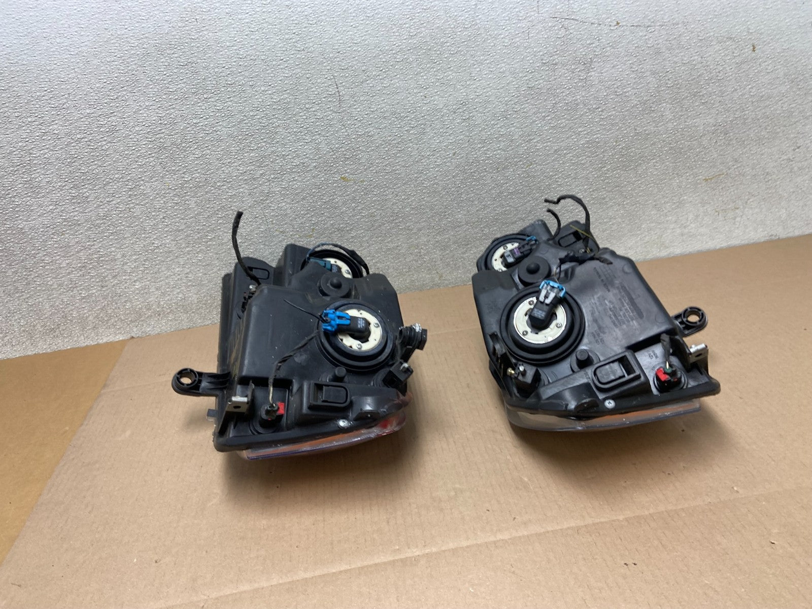 2008 to 2014 Dodge Avenger Left+Right Side Set Halogen Headlights Z3831 DW8