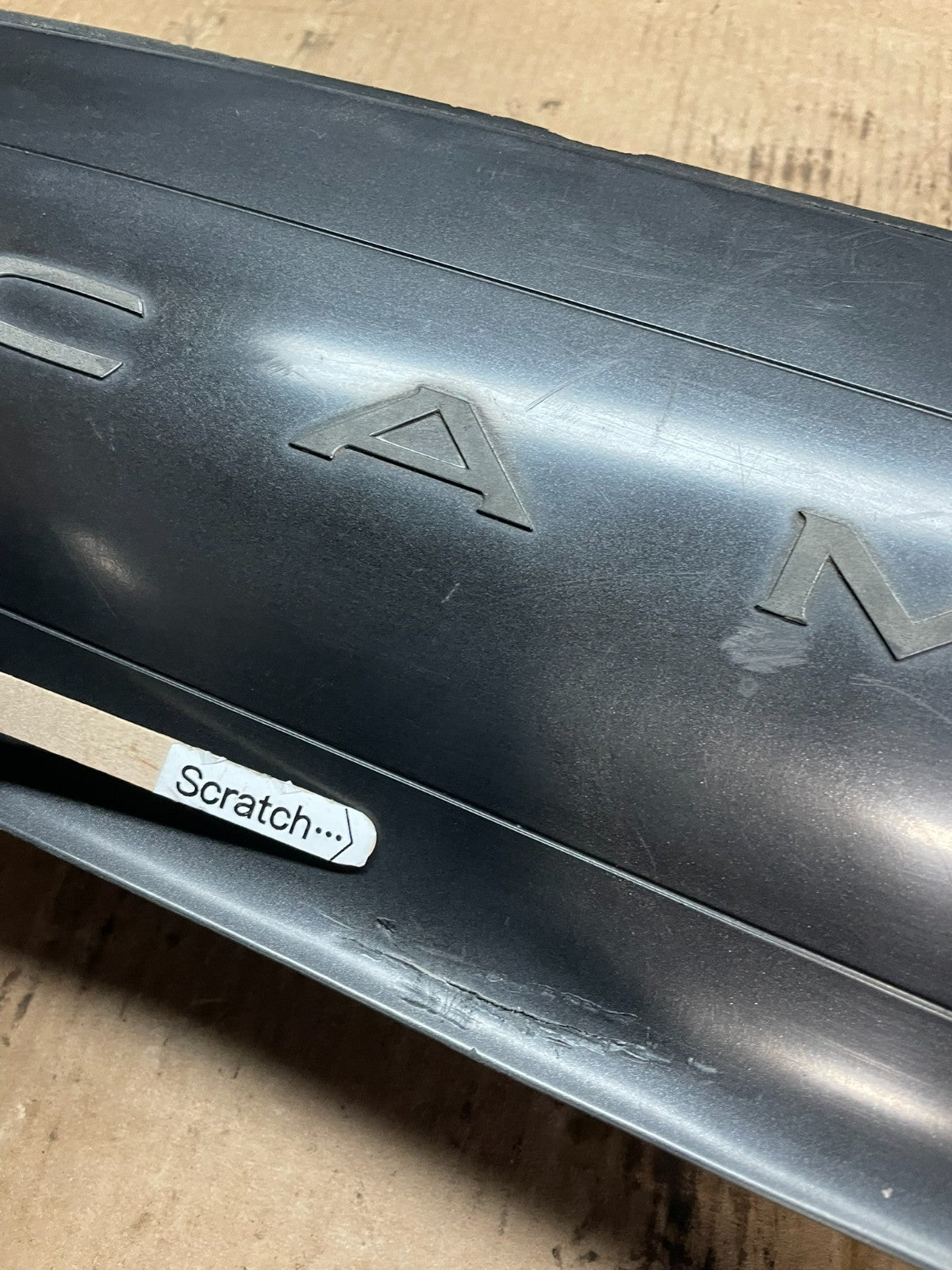 1992 1993 1994 Toyota Camry Center Trunk Panel Rear Tail Light OEM Z5895 DG3