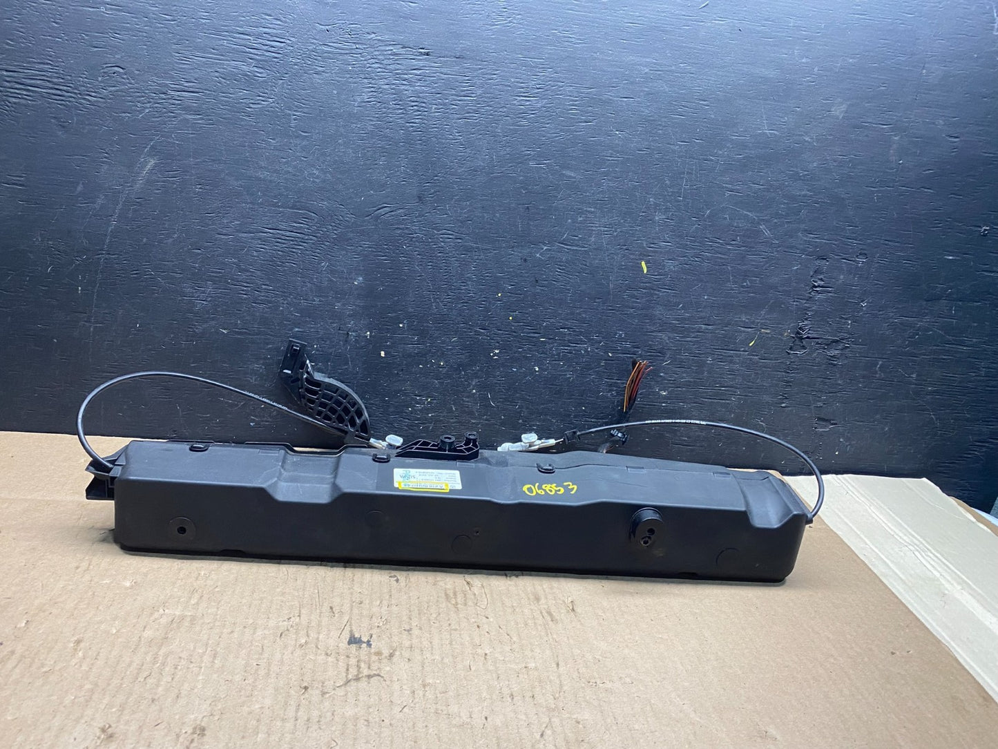 2012 to 2017 Mercedes-benz CLS550 W218 Liftgate Trunk Lid Pull Down Motor O68530