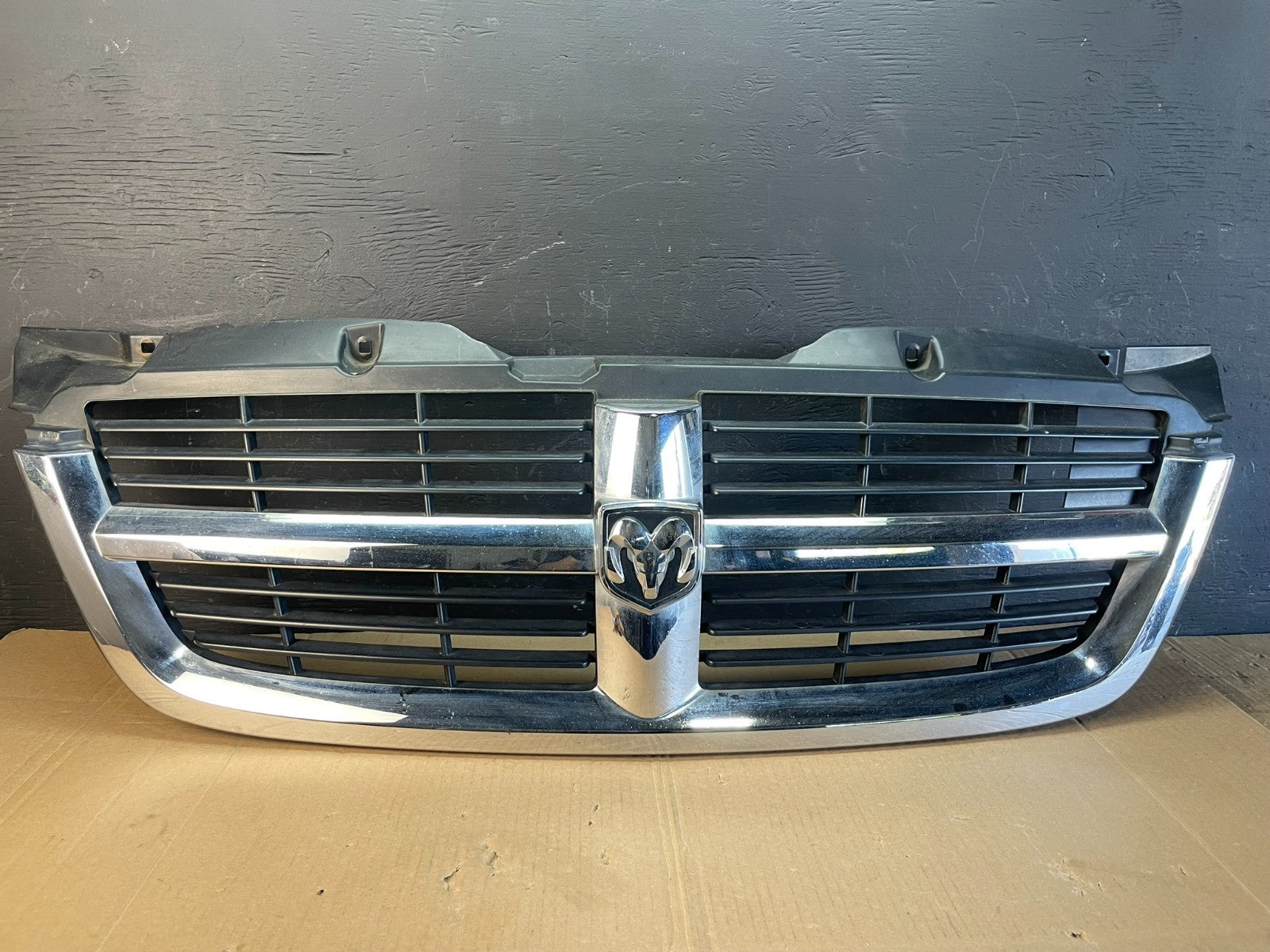 2007 2008 2009 Dodge Sprinter Front Upper Grill Grille ac2238 DG0