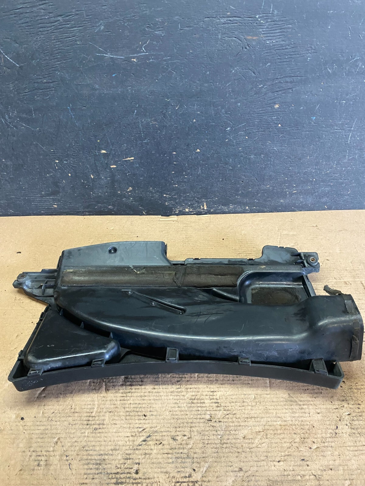 2006 to 2007 Infiniti m35 Air Intake Manifold Box Inlet Housing O7944 DG4