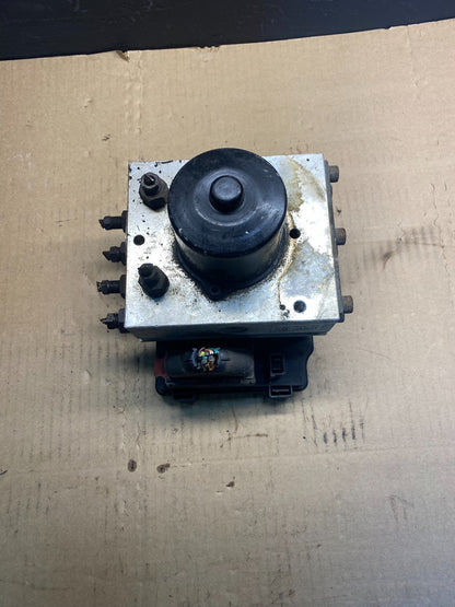 Wabco ABS Pump Hydraulic W/ Module P/N 4460470002 ab7393 DG1