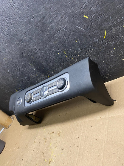 2010-2011 Land Rover Range Rover LR4 Radio Media Infotainment Controls u5043 DG2