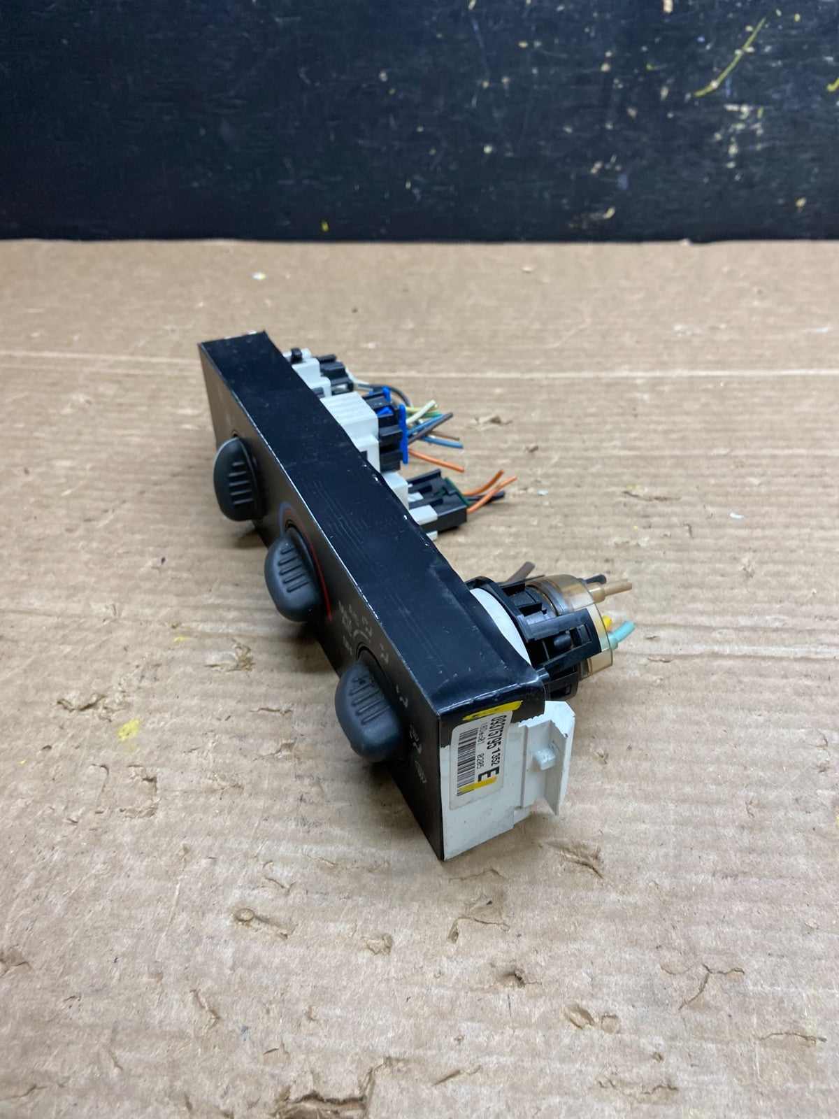 2001 - 2007 GMC Chevrolet Astro Express Climate Control A/C W1792 DG2