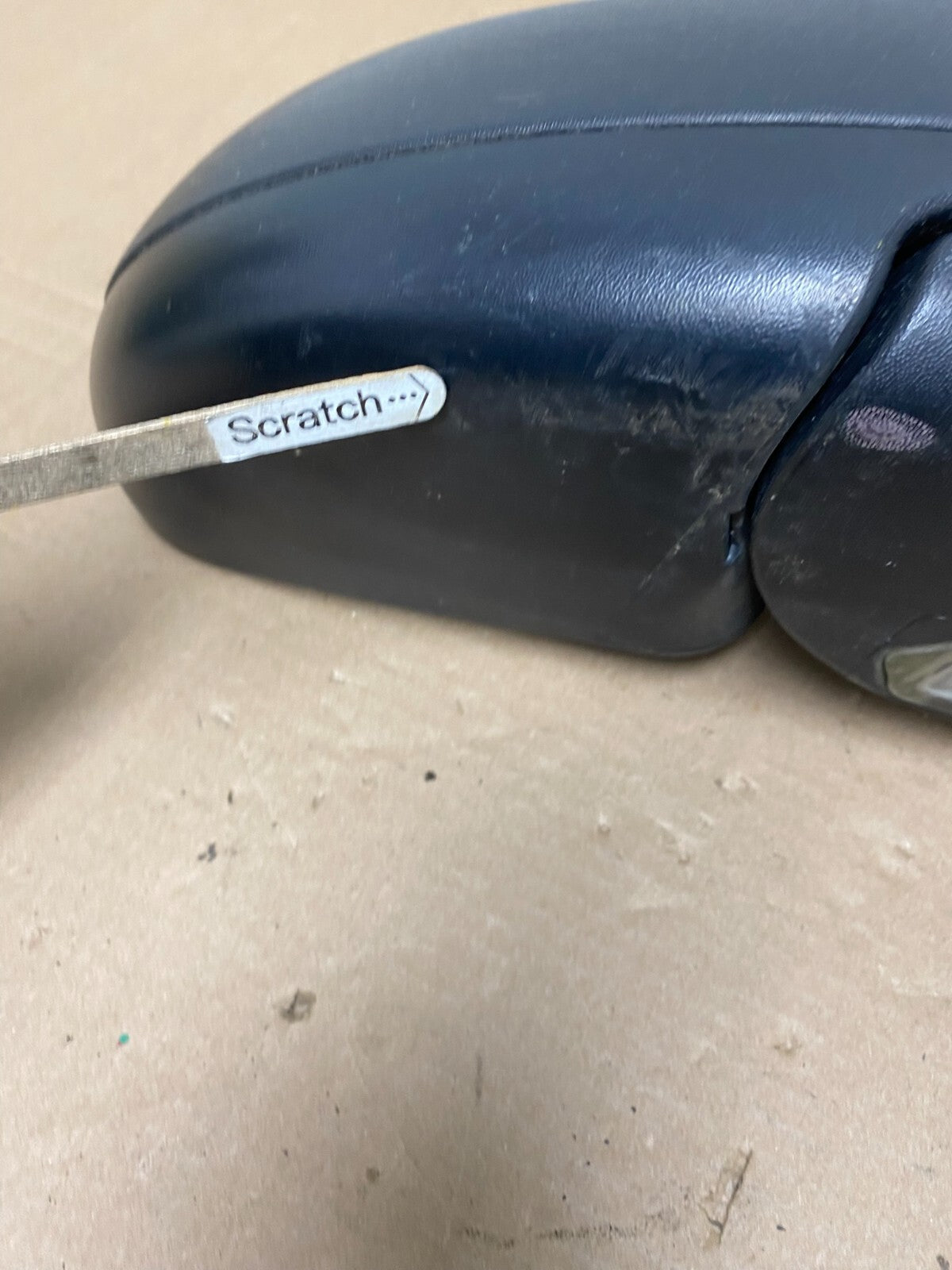 2003-2006 Chevrolet Tahoe Right Turn Sgn View Door Mirror N7613 DG4