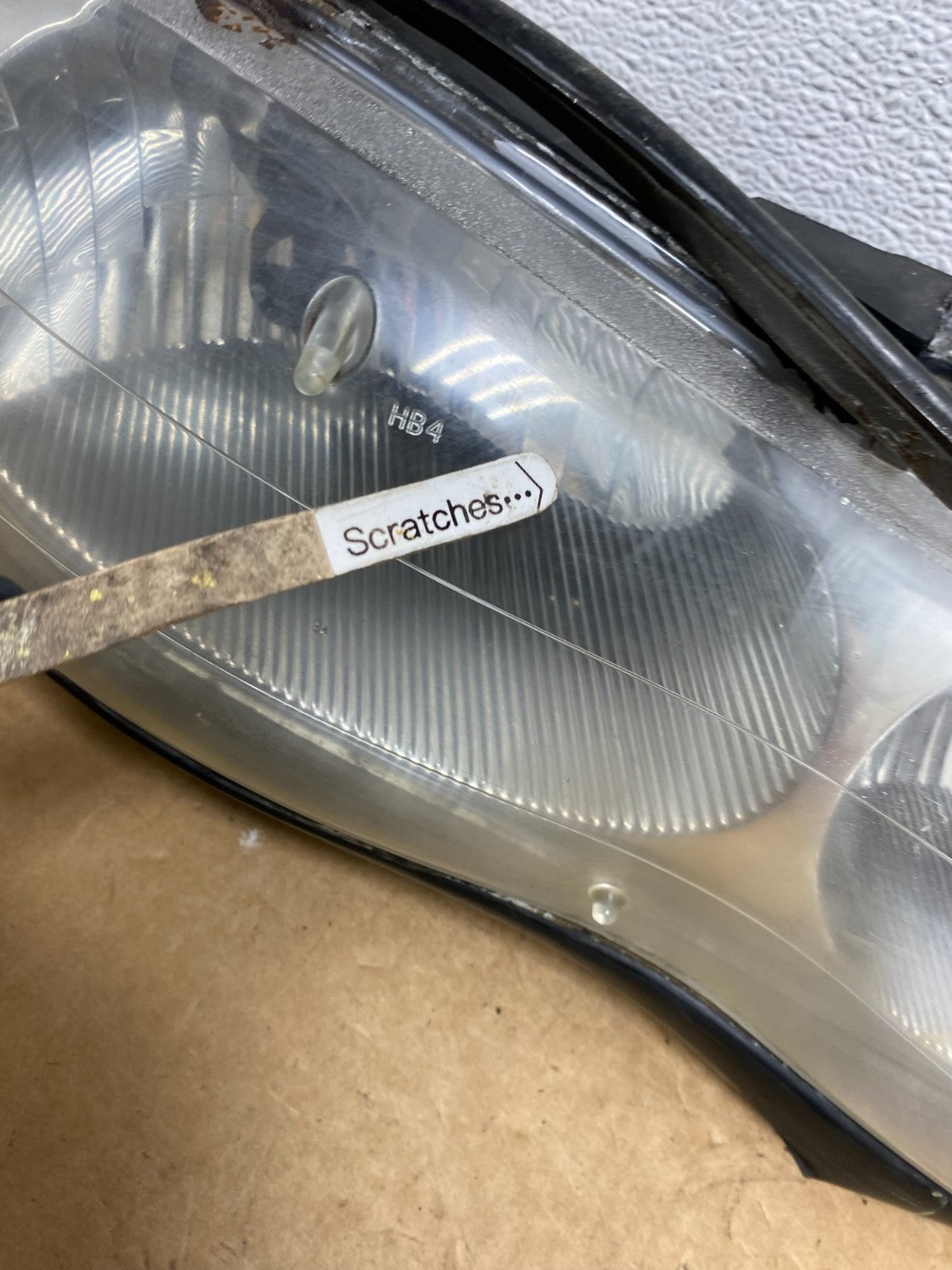 1998 to 2002 Chevrolet Camaro Pair Left and Right Headlights ad4504 DG4