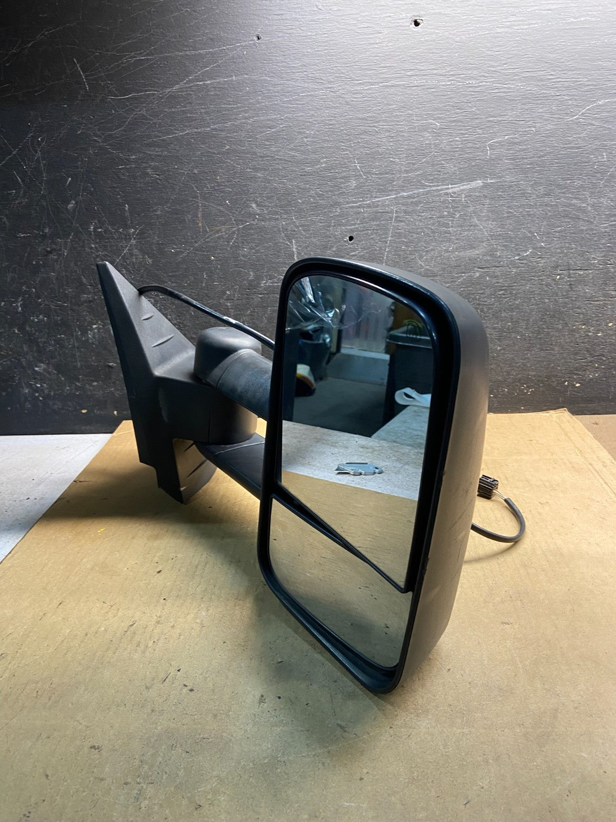 2007 - 2013 Chevrolet Silverado Sierra Right Passenger Side Door Mirror Z2366 DG10