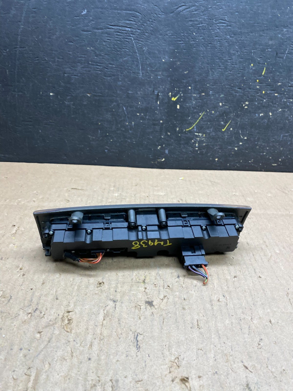 2005 - 2007 Mercedes C230 C240 Center Console Switch Control Unit T4938 DG4