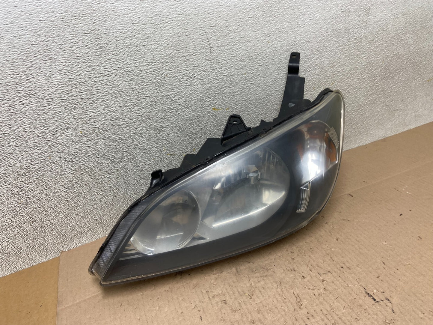 2004 2005 Honda Civic Sedan Headlight Halogen Left Driver Lh Z4064 DW2
