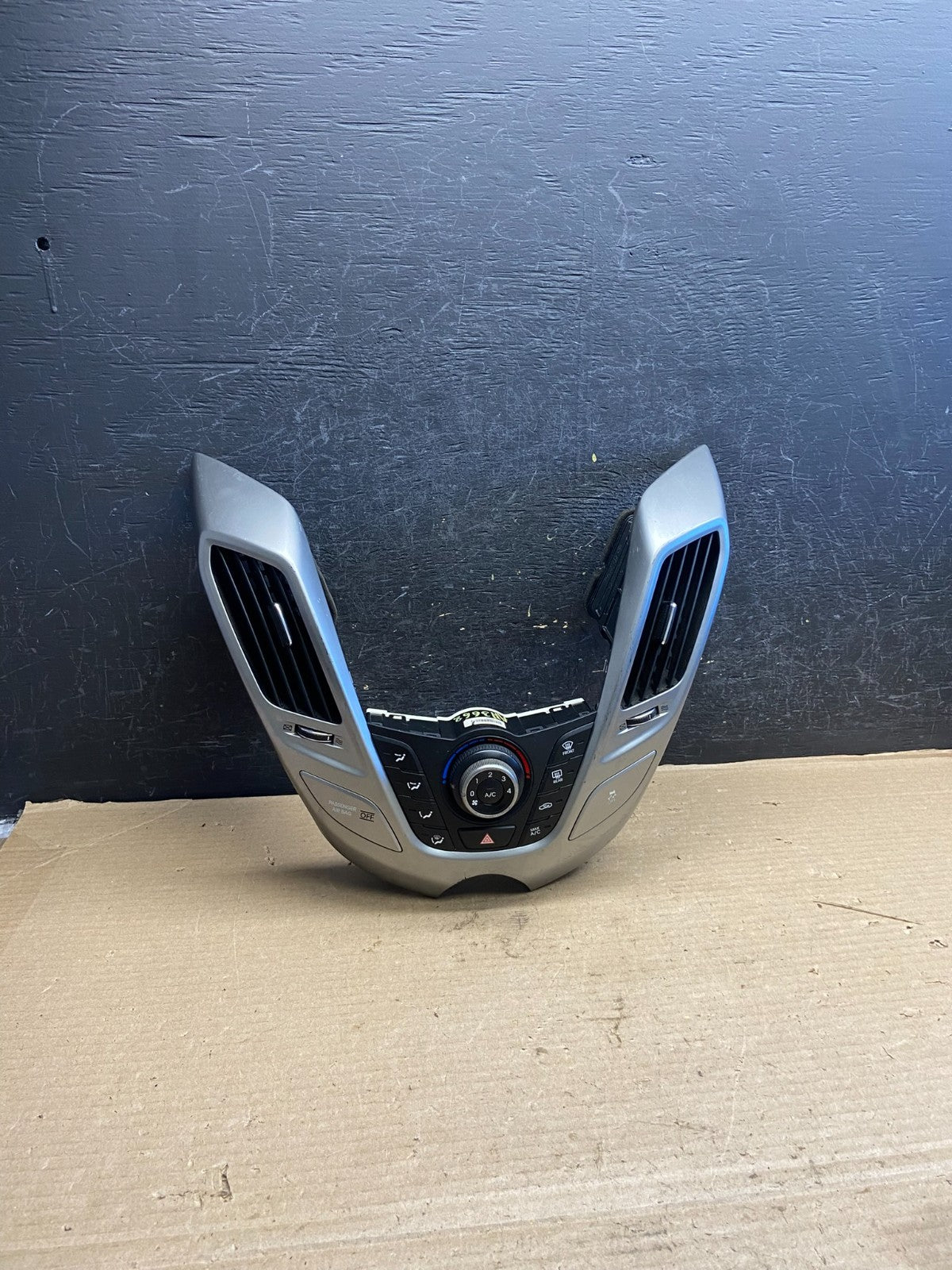 2012 - 2015 Kia Rio Veloster Climate Control Panel Trim Air Vents AH3662 DG0
