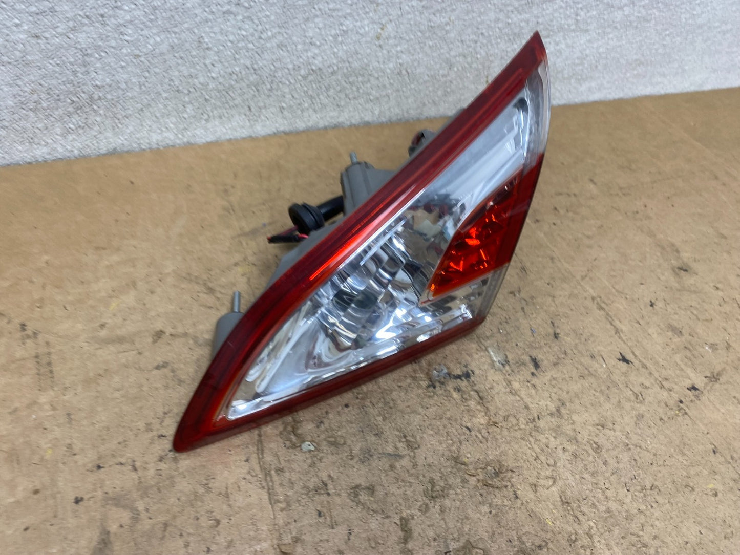 2011-2014 Nissan Murano Right Passenger RH Side Inner Tail Light Oem T5342 DW1