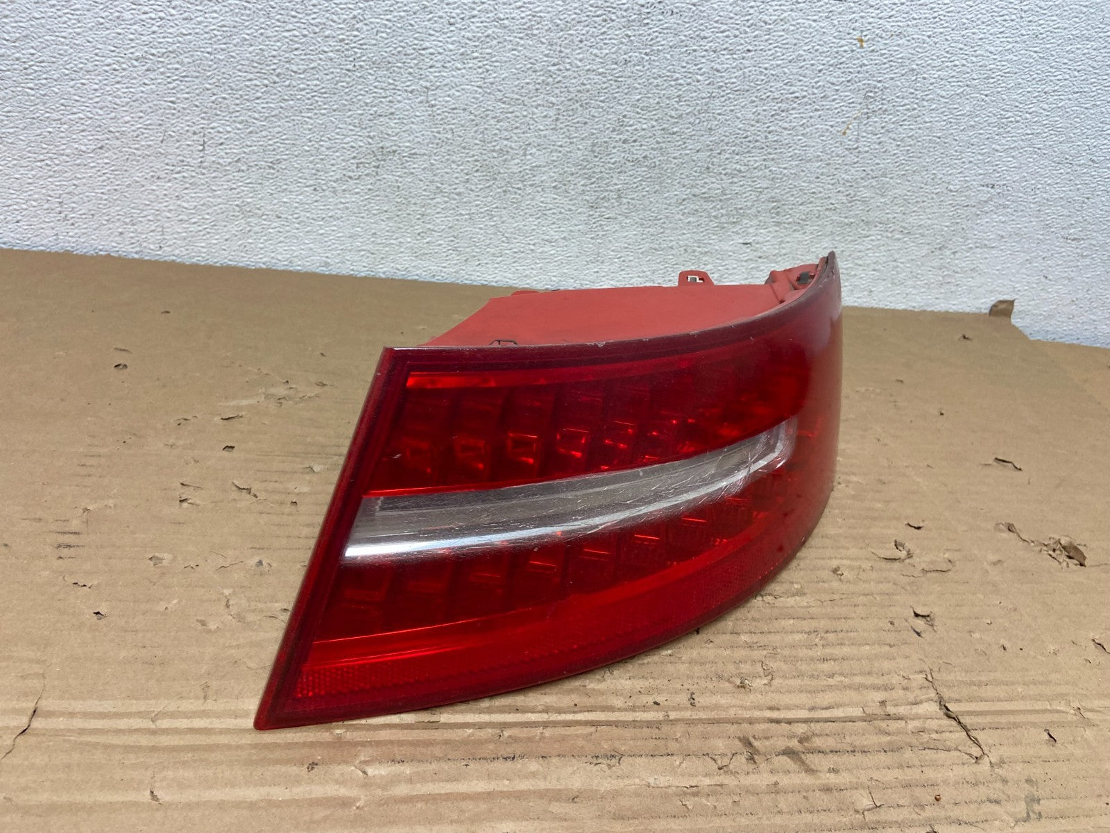 2009 to 2011 Audi A6 Right Passenger Rh Side Tail Light AD4307 DG2
