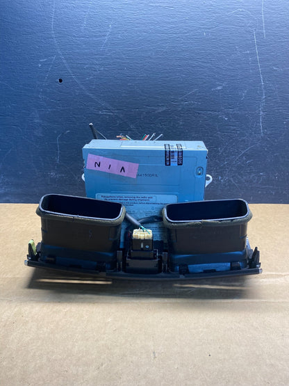 2004 to 2006 Lexus ES330 Es300 Radio Receiver Tape CD Air Vent AD7326 DG3