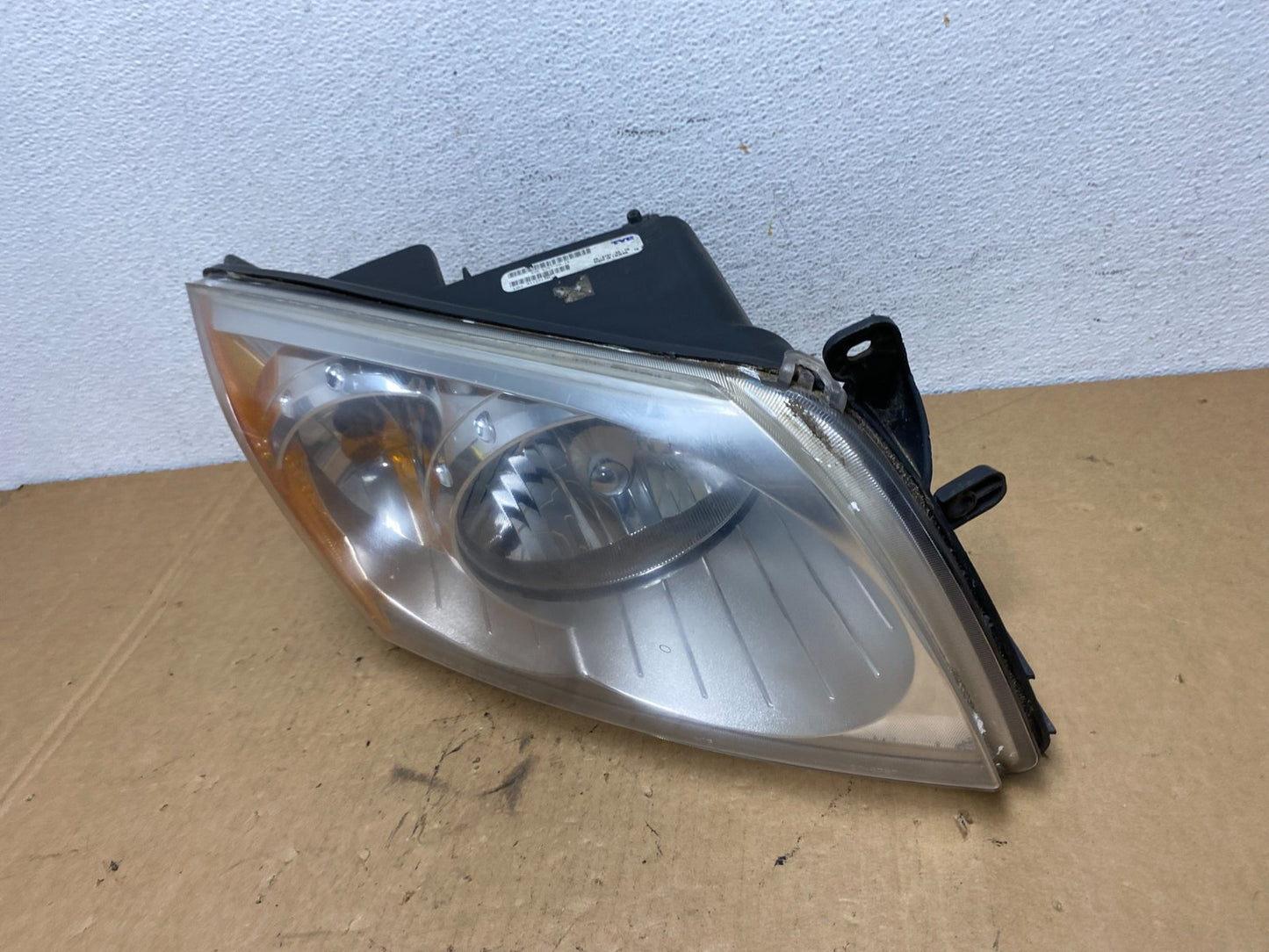 2007-2012 Dodge Caliber Right Passenger RH Headlight Halogen TYC AD2806 DW1