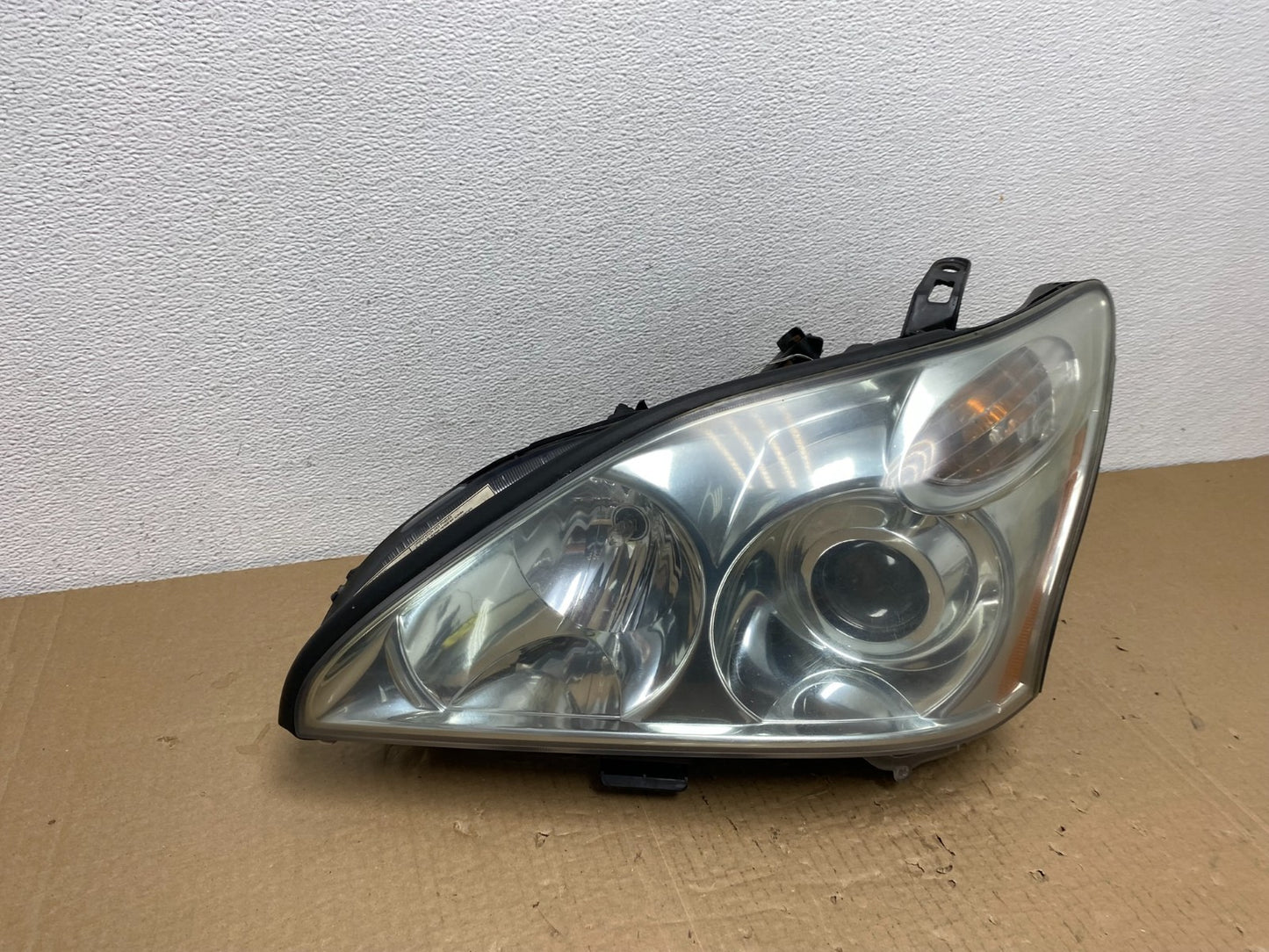 2004 to 2009 Lexus RX330 RX350 Xenon Left Driver Side Headlight AC3839 DW2