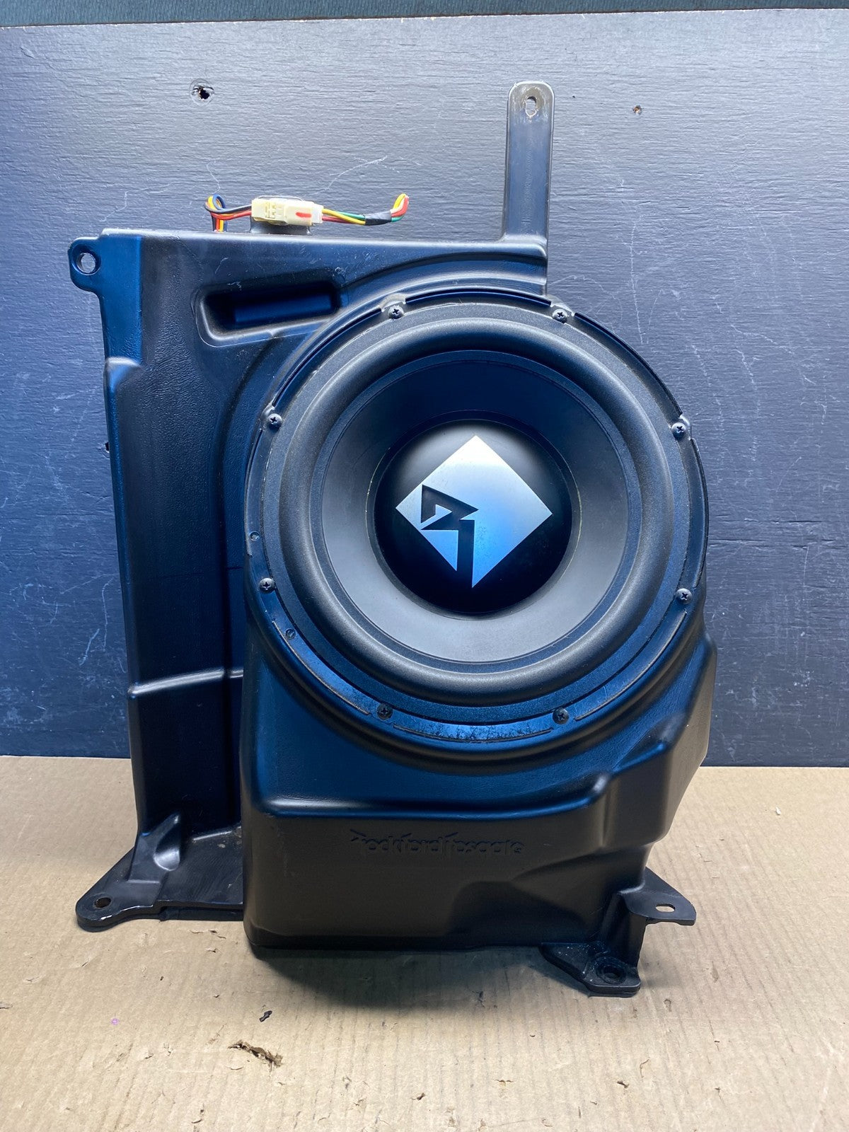 2014 to 2015 Mitsubishi Outlander Bass Subwoofer Sound Speaker AG3993 DG0
