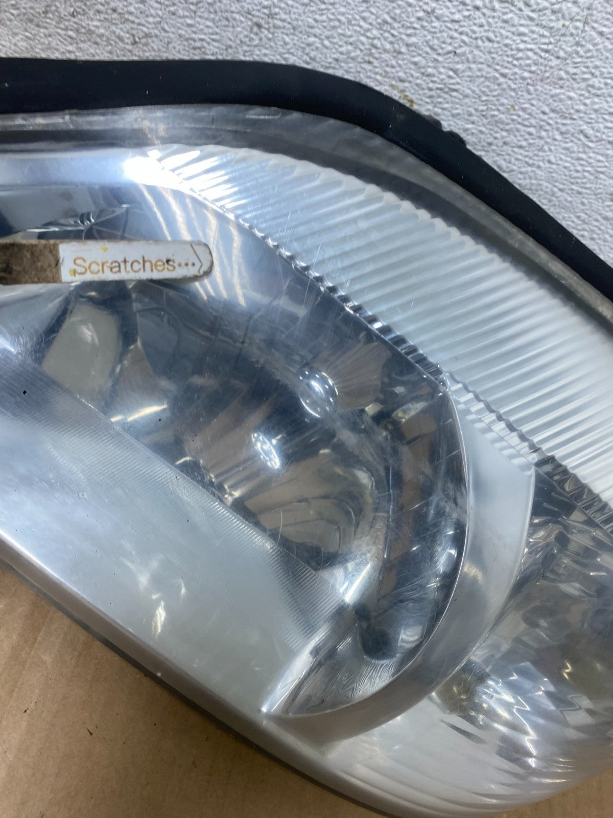 2000 to 2005 Mercury Sable Left+Right Side Halogen Headlights AI8874 DW4